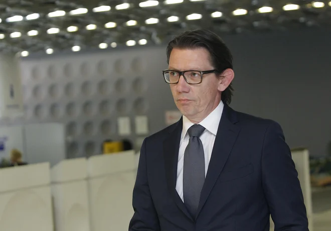 48-letni Jože Golobič je po končani Pravni fakulteti Univerze v Ljubljani službo dobil na ministrstvu za gospodarstvo.&nbsp;FOTO: Mavric Pivk/Delo&nbsp;