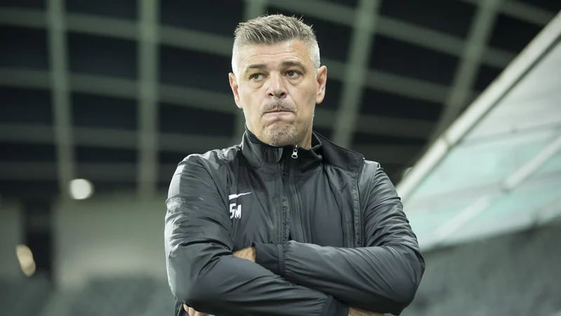 Fotografija: Olimpija bo pod novim vodstvom doživela številne spremembe, trener Savo Milošević morda sploh ne bo dočakal sobotnega derbija z Mariborom v Ljudskem vrtu. FOTO: Jure Eržen