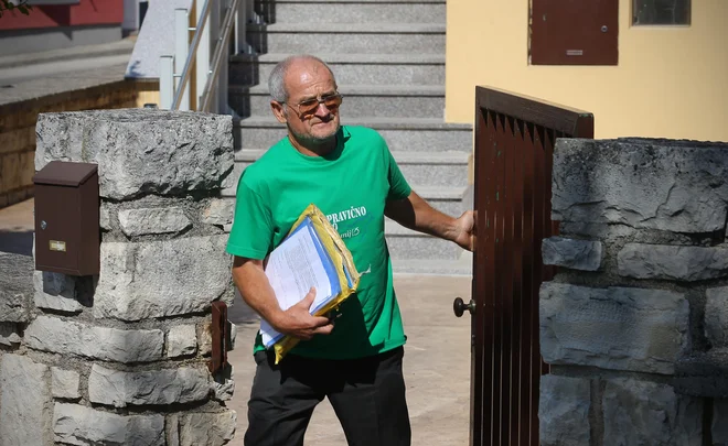 Najem zemljišča, do katerega nima več dostopa, ima Joško Joras vpisan v zemljiški knjigi k. o. Sečovlje. Foto Jože Suhadolnik