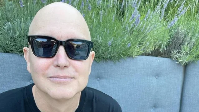 Fotografija: Mark Hoppus je zaradi bolezni izgubil lase. Foto: osebni arhiv