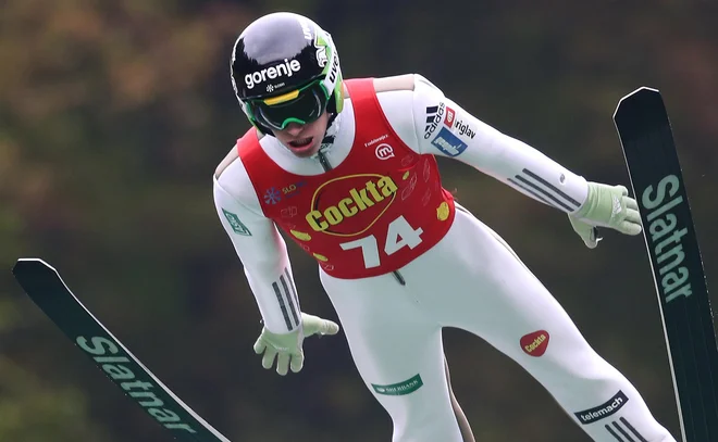 Peter Prevc se na Slatnarjevih smučeh spet počuti zelo dobro. FOTO: Tomi Lombar/Delo