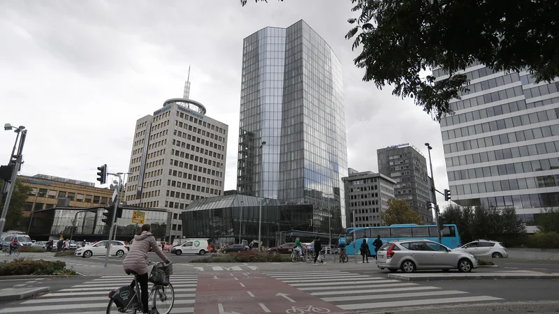 Fotografija: Hotel Atower, ki ga gradi Zlatarna Celje, naj bi imel pet zvezdic in več kot 360 sob. FOTO: Leon Vidic/Delo