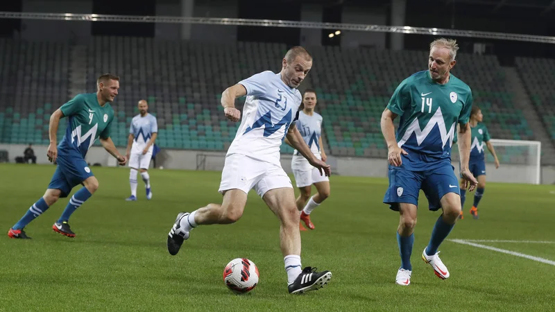 Fotografija: Čeferina sta skupaj pokrila Benjamin Savšek in Jani Klemenčič.