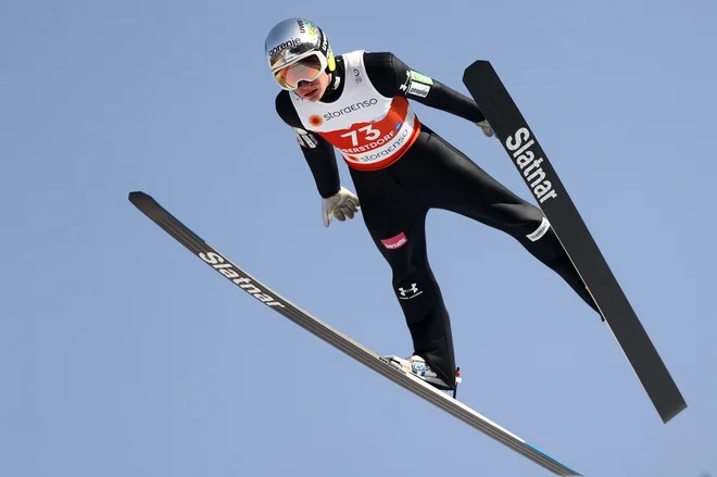 Anže Lanišek je poletno sezono sklenil na skupnem petem mestu. FOTO: Kai Pfaffenbach/Reuters