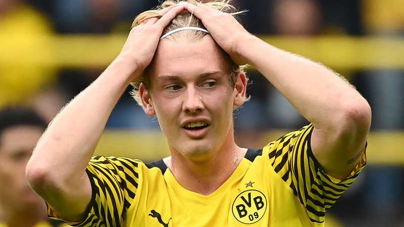 Fotografija: Ne, za Borussio Dortmund ni zadel Erling Braut Håland, temveč Norvežanu zelo podobni Julian Brandt. FOTO: Ina Fassbender/AFP