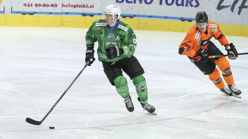 Fotografija: Ljubljančani nadaljujejo z izvrstnimi predstavami v razširjenem avstrijskem prvenstvu. FOTO: Jože Suhadolnik