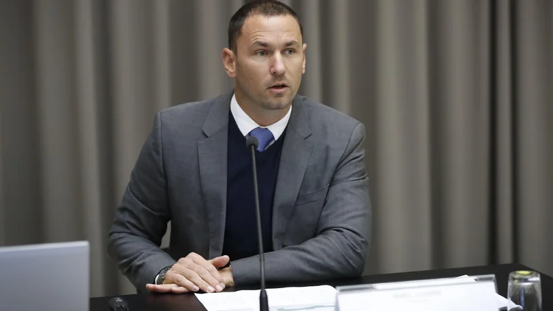 Fotografija: Pri nas je visoka rast cen na nepremičninskem trgu determinirana z omejeno ponudbo, ugotavlja namestnik guvernerja BS Primož Dolenc. FOTO: Leon Vidic/Delo