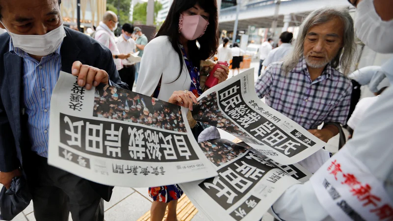 Fotografija: Kišida je bil v parlamentu potrjen kot stoti japonski premier. FOTO: Issei Kato/Reuters