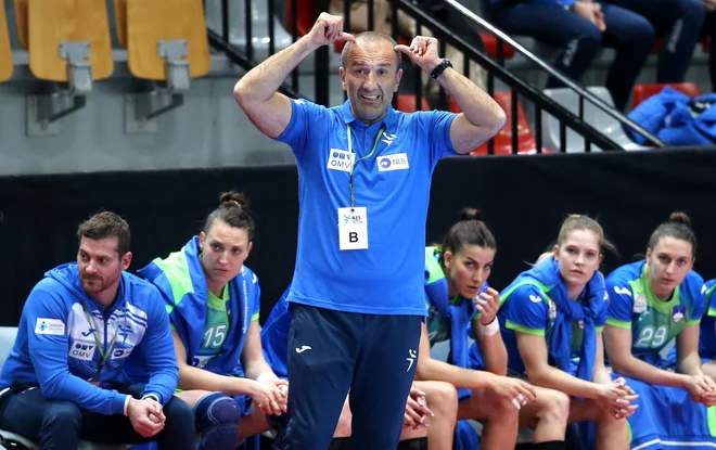 Dragan Adžić se veseli dvobojev z najboljšo reprezentanco na svetu v zadnjih 15 letih. FOTO: Matej Družnik/Delo