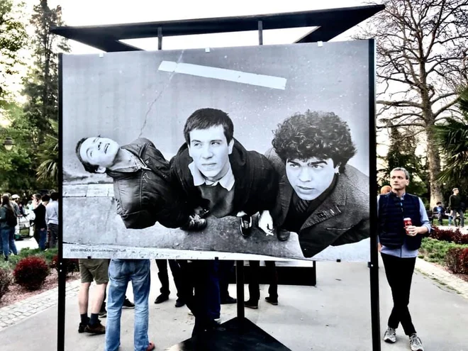 Šarlo akrobata na letošnji razstavi fotografij ob 40-letnici <em>Paket aranžmana</em> v Beogradu. FOTO: osebni arhiv