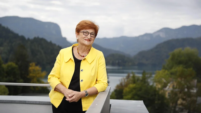 Fotografija: »Veliko težje in odgovorneje je biti voditelj zdaj kot nekoč. Tudi zato, ker razpolagamo z velikansko količino podatkov. Te je nujno treba ustrezno izbirati in jih integrirati v novo kvaliteto. To je velik izziv.« FOTO: Leon Vidic/Delo