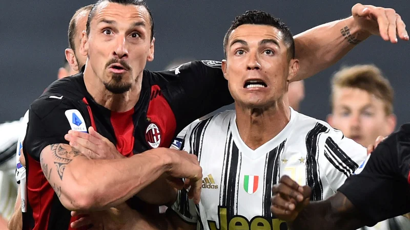 Fotografija: Ibrahimović ima z Milanom sklenjeno pogodbo do konca sezone, Cristiano Ronaldo (oba na fotografiji) je Manchester Unitedu letos obljubil dveletno zvestobo. FOTO: Massimo Pinca/Reuters