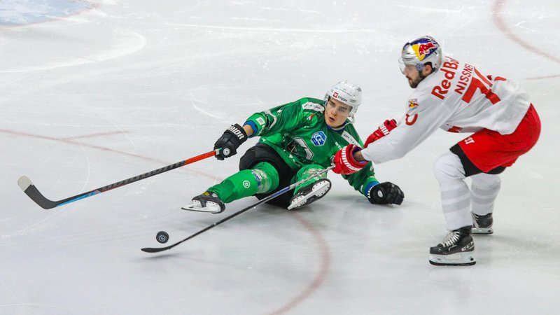 Fotografija: Z izjemnim bojem so ljubljanski hokejisti strli čvrst salzburški oreh. FOTO: Voranc Vogel/Delo