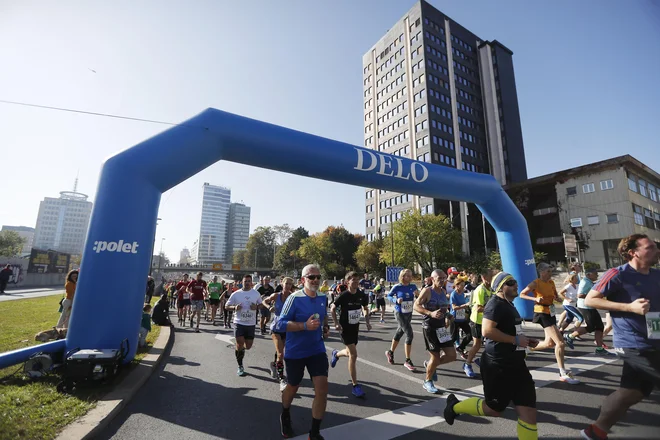 Maraton se je vrnil v naše glavno mesto, jesen je spet taka, kot v Ljubljani mora biti. FOTO: Leon Vidic/Delo