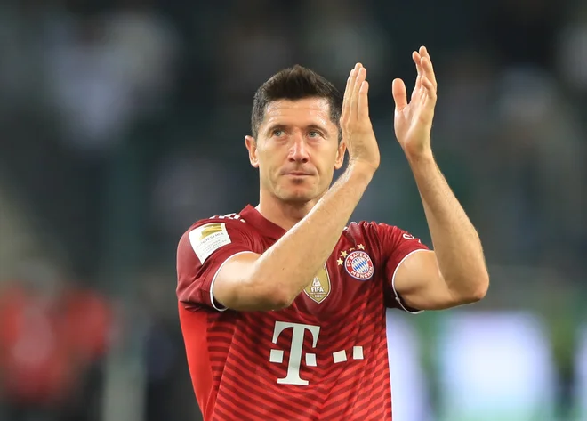 Robert Lewandowski ohranja poseben status tako v Münchnu kot tudi v domači Varšavi. FOTO: Wolfgang Rattay/Reuters