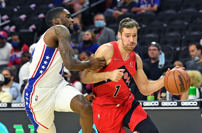 Goran Dragić je iz tekme v tekmo bliže tekmovalni formi za štart v košarkarske sezone v NBA 2021/22. FOTO: Eric Hartline/Usa Today Sports
