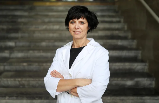 Ester Heath opozarja, da poleg učencev, dijakov oziroma študentov biomarkerje v odpadno vodo lahko prispevajo tudi učitelji, podporno osebje in obiskovalci. FOTO: Blaž Samec