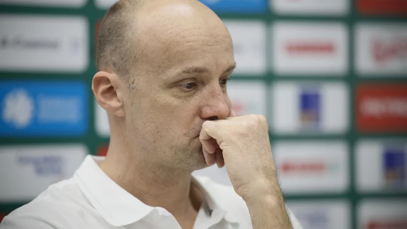 Fotografija: Jure Zdovc je s svojimi varovanci doživel poraz v Beogradu. FOTO: Uroš Hočevar/Delo