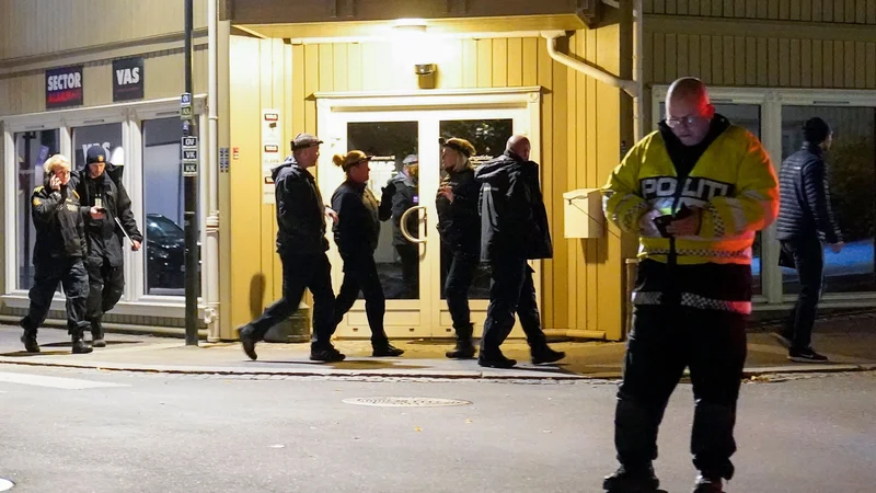 Fotografija: Na Norveškem so policisti povečali nadzor. FOTO: Torstein Be/AFP