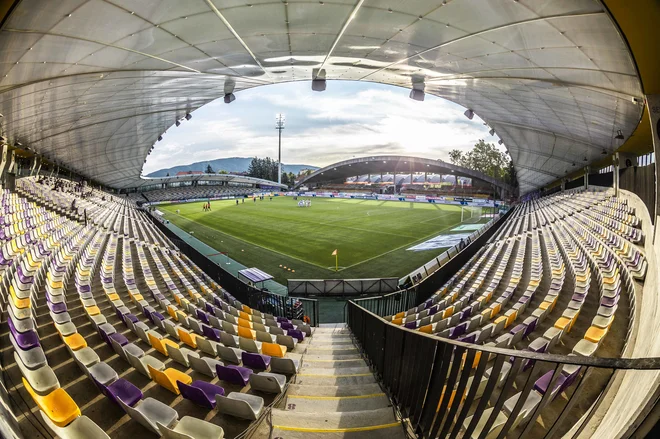 V Ljudskem vrtu proti Rusiji ni bilo kaj prida boljše vzdušje, kot bi bilo v Stožicah. FOTO: Jure Banfi/Sobotainfo
