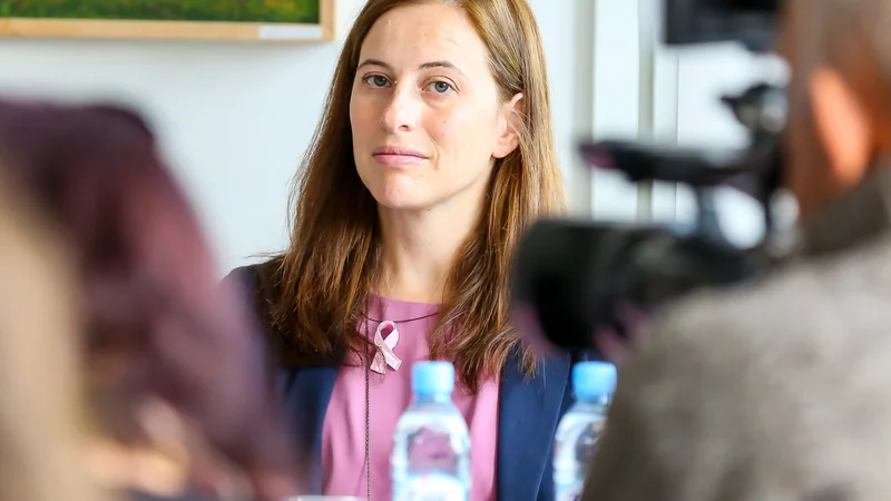 Fotografija: Po podatkih več študij je ravno telesna dejavnost tisto, kar bistveno pripomore k preventivi pri rakavih obolenjih. Tanja Španić, predsednica Europe Donne Slovenija. FOTO: Aleš Černivec
