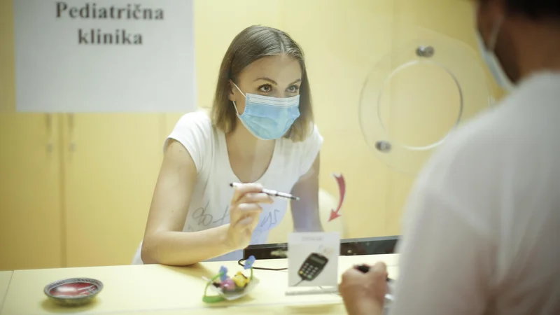 Fotografija: Žal pa telemedicina ni primerna za vse vrste bolezni: pri tem se bom omejil zgolj na to, na kar naj bi se spoznal – se pravi, na obravnavo akutno bolnih otrok. FOTO: Jure Eržen/Delo