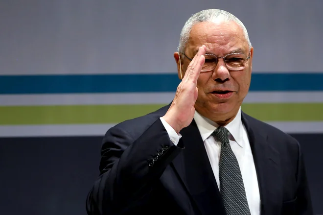 Nekdanji ameriški državni sekretar Colin Powell na fotografiji s 30. septembra 2015. FOTO: Jonathan Ernst/Reuters