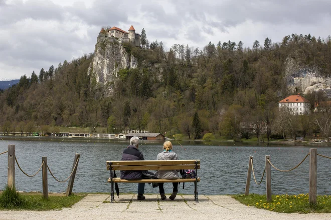 Opozarjajo na pomanjkljivo ureditev paliativne oskrbe pri nas, nekoliko bolje je urejena samo na Gorenjskem. FOTO: Voranc Vogel/Delo
