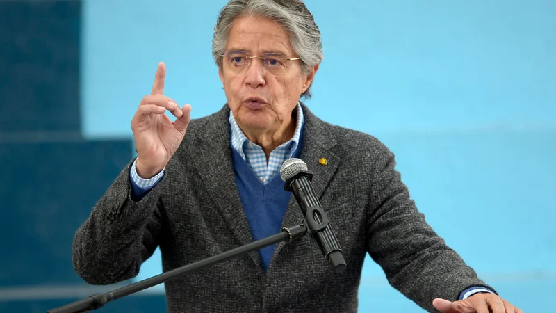 Fotografija: Ekvadorski predsednik Guillermo Lasso je zaradi nasilja razglasil izredne razmere. FOTO: Rodrigo Buendia/AFP