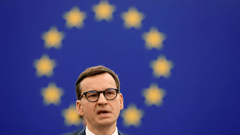 Fotografija: Poljski premier Mateusz Morawiecki je veliko govoril o dvojnih standardih in Poljski kot njihovi žrtvi. FOTO: Ronald Wittek/AFP
