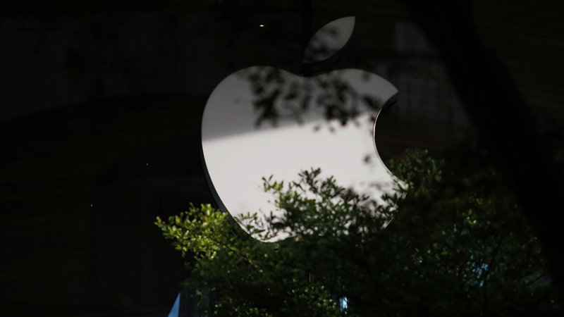 Fotografija: Kolektivni spor zoper Apple je prvi primer tovrstne kolektivne odškodninske tožbe v Sloveniji. FOTO: Soe Zeya Tun/Reuters
