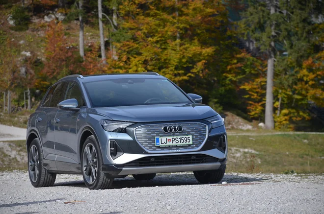 Q4 e-tron je prvi električni audi, ki prihaja s skupne platforme koncerna Volkswagen. FOTO: Gašper Boncelj
