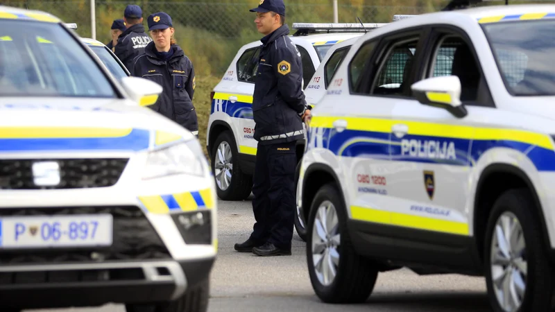 Fotografija: Policija je o tragični nesreči obvestila tudi okrožno državno tožilko in preiskovalnega sodnika Okrožnega sodišča v Novi Gorici.  FOTO: Roman Šipić
