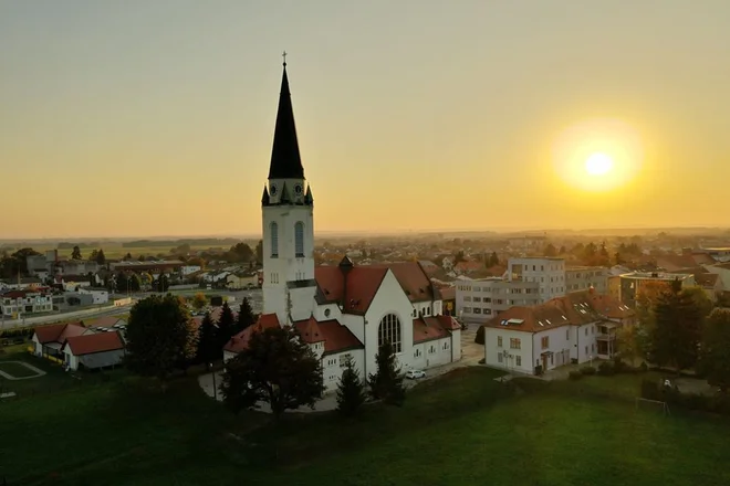 Mož, ki je dal provinci mesto – Feri Novak Foto Tv Slo
