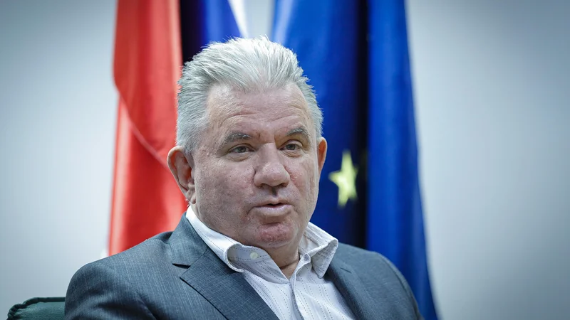 Fotografija: Vizjak je napovedal, da bo vložil ovadbe proti snemalcem in tistim, ki so posnetke uporabili. FOTO: Jože Suhadolnik/Delo