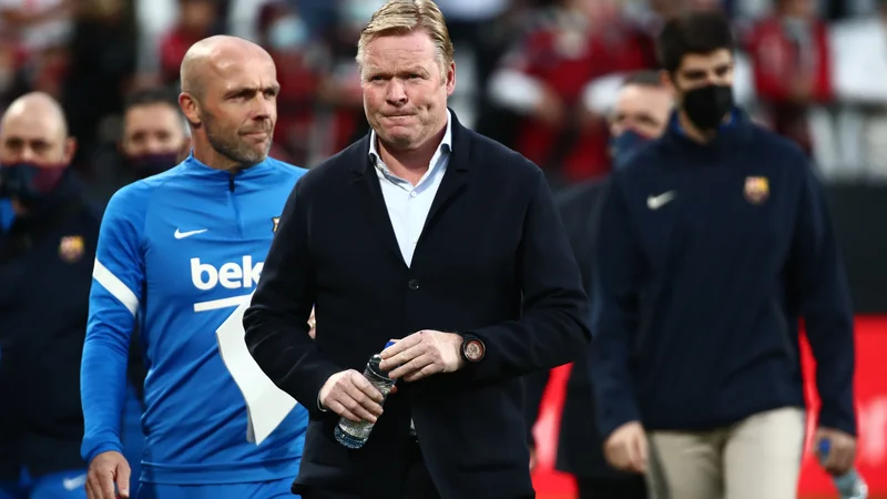 Fotografija: Ronald Koeman je s prorazom proti Rayu Vallecanu končal svojo trenersko pot pri Barceloni. FOTO: Sergio Perez/Reuters