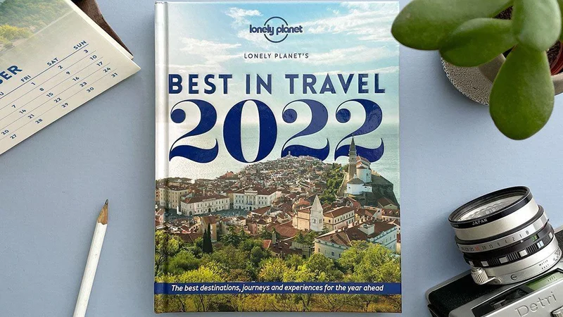 Fotografija: Naslovnico Lonely Planet Best in Travel 2022 krasi Piran. FOTO: STO