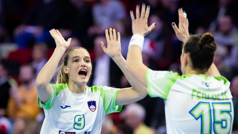Fotografija: Nina Žabjek pričakuje dobro igro krimovk. FOTO: Jure Eržen/Delo