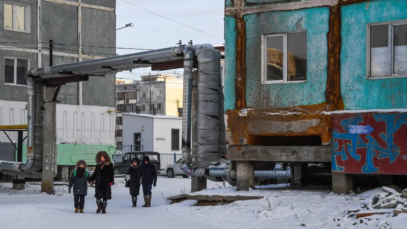 Fotografija: Ponekod na daljnem severu se podnebnih sprememb veselijo, saj se bodo zmanjšali stroški za ogrevanje. FOTO: Mladen Antonov/Afp