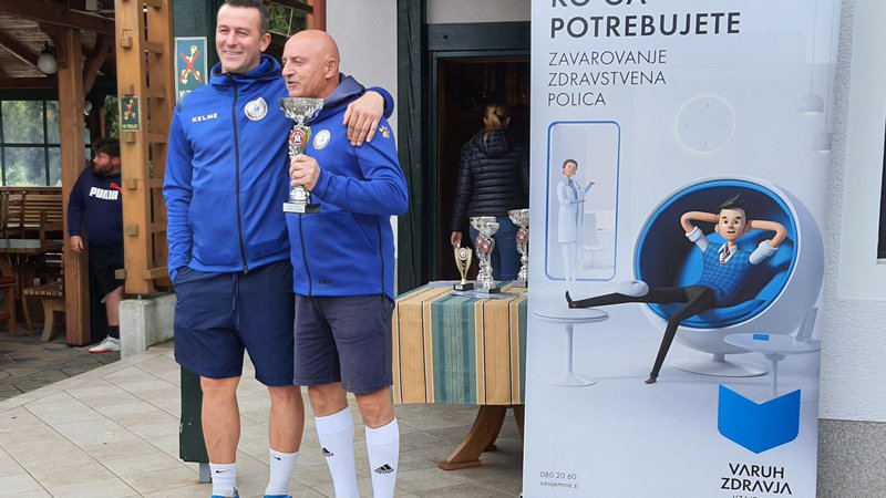 Fotografija: Mirnes Šišić s klubskim soigralcem Nanijem Francem Matjašičem. FOTO: Sport club M
