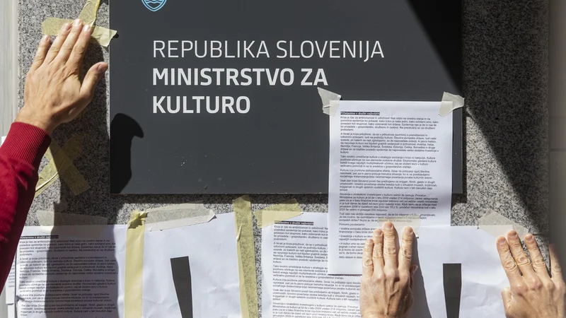 Fotografija: Asociacija poziva odločevalce k vrnitvi sredstev za posamezne postavke kulturnega proračuna na izhodiščno vrednost za prihodnje leto in najmanj enaki višini tudi za leto 2023. Foto Voranc Vogel