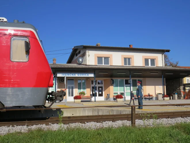 Na direkciji za infrastrukturo napovedujejo zgrajen drugi tir do Ivančne Gorice v letu 2030. FOTO:&nbsp;Bojan Rajšek/Delo
