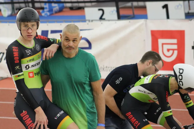 Zavedati se moramo da smo kljub vidnemu napredku velik korak za najboljšimi in delo bodočega vodje, selektorja in/ali trenerja za velodrom ne bo mačji kašelj.&nbsp;FOTO: Miroslav Cvjetičanin/Delo&nbsp;
