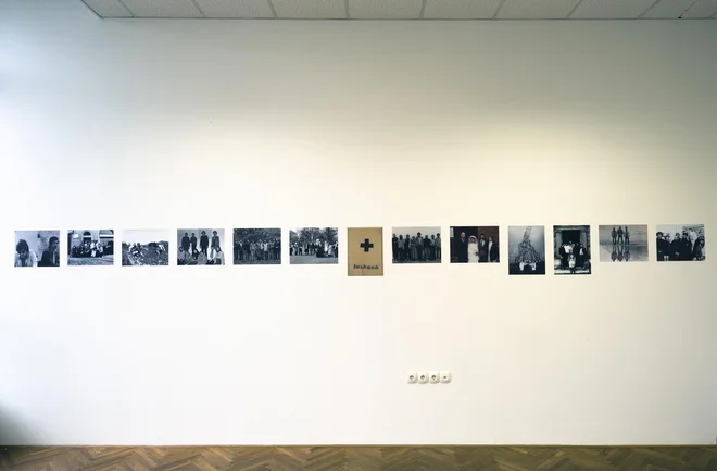Razstava vsebine ne podaja s priloženimi podnapisi in navodili za gledanje. Za razumevanje njenega sporočila smo odgovorni sami. FOTO: Dejan Habicht/arhiv Galerije P74
