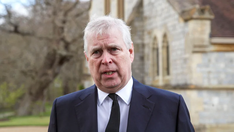 Fotografija: Sodni proces v tožbi proti britanskemu princu Andrewu zaradi spolnega napada na Virginio Giuffre se bo začel proti koncu prihodnjega leta. FOTO: Steve Parsons/AFP