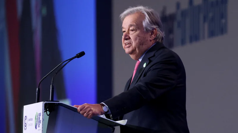 Fotografija: »Dovolj je,« je med uvodom v klimatsko konferenco sporočil generalni sekretar Združenih narodov Guterres. FOTO: Yves Herman/Reuters
