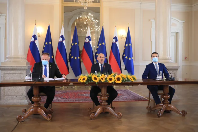 Za stranke vladne koalicije skupaj bi, če bi bile volitve jutri, glasovalo 21,9 odstotka vprašanih. FOTO: Uroš Hočevar/Kolektiff
