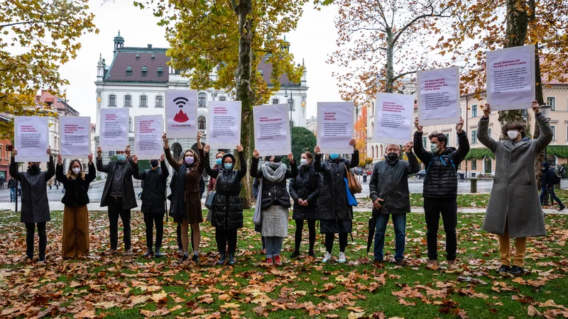 Fotografija: V predvolilni kampanji bodo volilnemu telesu ponudili vse potrebne praktične informacije, da se volitev lahko udeležijo »informirano in čim bolj množično«.