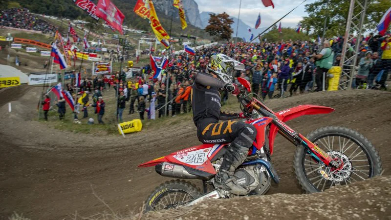 Fotografija: Tim Gajser se ne predaja.
