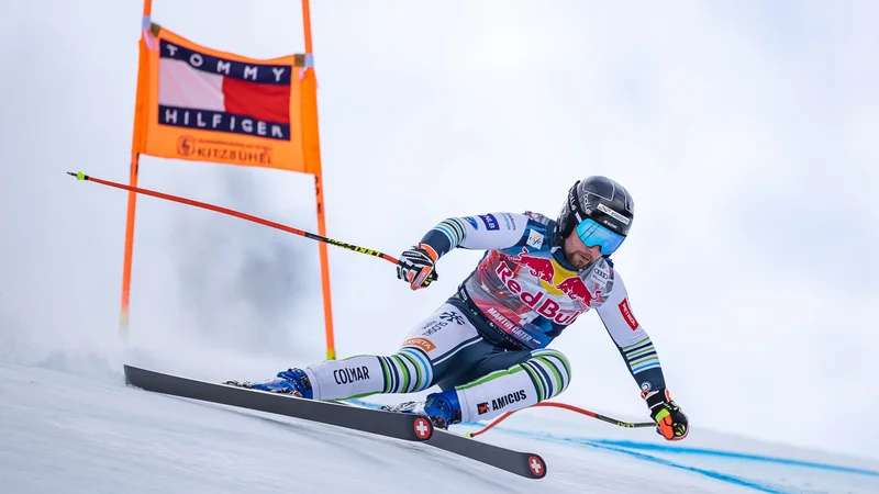 Fotografija: Martin Čater je minulo sezono odprl z zmago na smuku v Val d'Iseru. FOTO: Johann Groder/AFP
